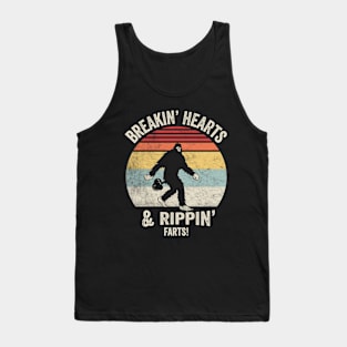 Retro Vintage Breakin' Hearts And Rippin' Farts Funny Bigfoot Camping Sasquatch Tank Top